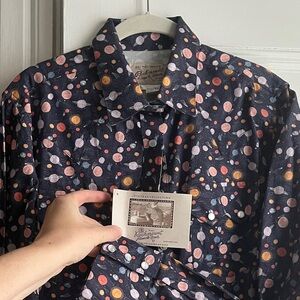 NWT Women's TRU-WEST Rockamount Space-Themed Planets Shirt - Charcoal Grey